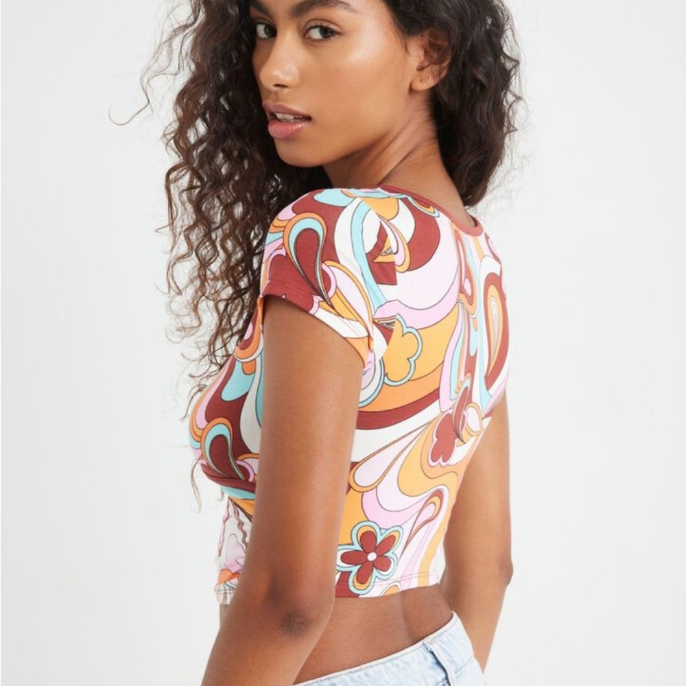 Gabrielle V-Neck Tee - Picture 2 of 3